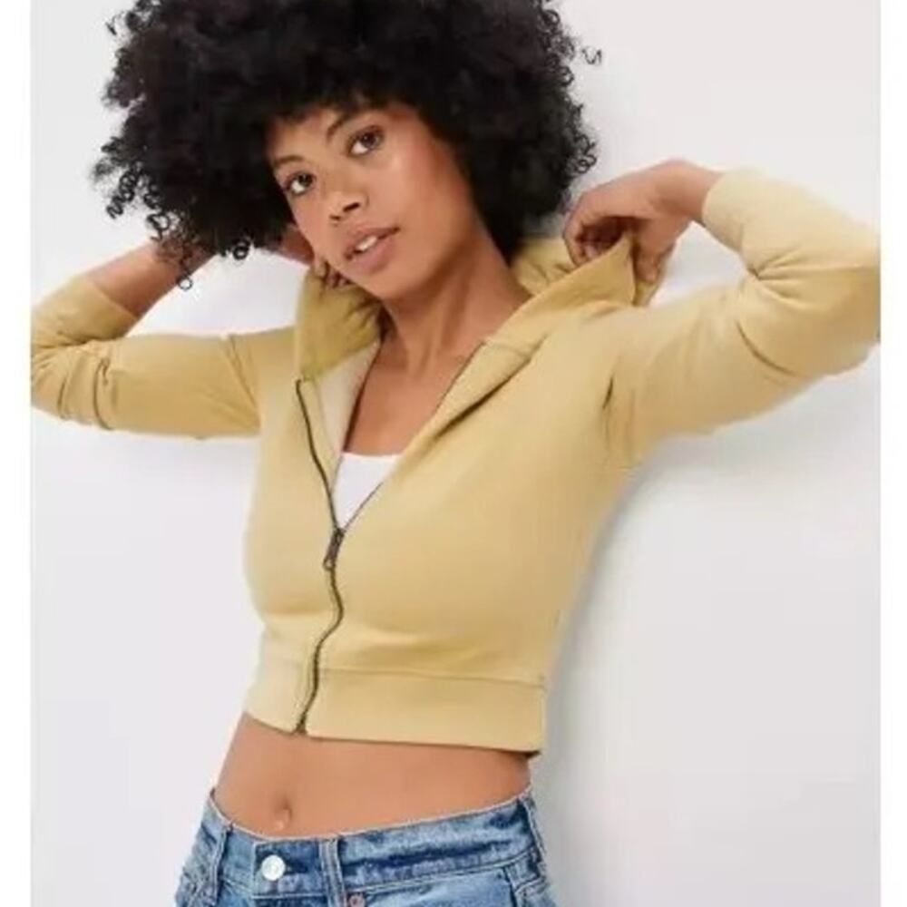 American Eagle Cropped Zip-Up Hoodie, size M